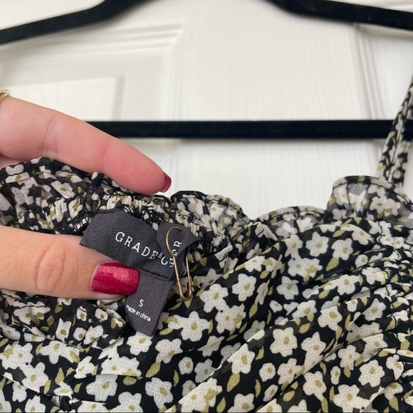 Stitch + Feather Floral Top - Picture 3 of 5